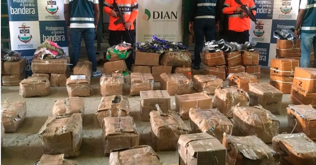 Los contrabandistas de Colombia ofrecieron diez millones de dólares para manejar las Aduanas