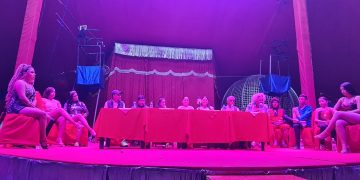 EL CIRCO DI LUNA CON ESENCIA SOCIAL NOS ENSEÑA QUE DESDE CUALQUIER LABOR LO IMPORTANTE ES BENDECIR A LOS DEMAS