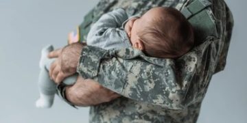 El origen de esta festividad tuvo como meta honrar el trabajo de crianza de un veterano de guerra tras la viudez