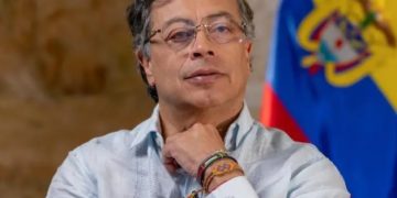 El Gobierno Nacional Pactan aumento de sueldos por 4 años para el magisterio