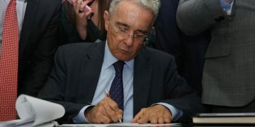 La apelación de Uribe: un nuevo capítulo en la saga judicial que polariza a Colombia