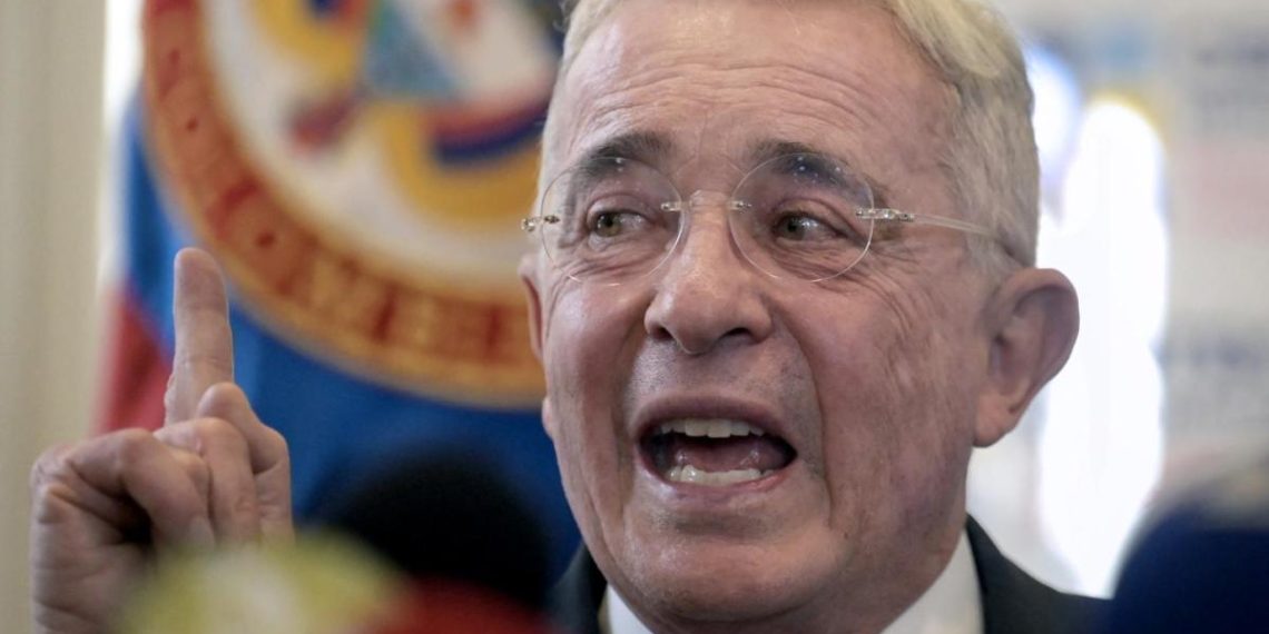 Un Juego de Estrategia Jurídica y Política