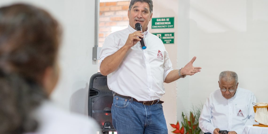 Roberto Castrillón: El Legado Familiar al Servicio del Café Caucano