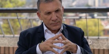 La danza de Roy Barreras: ¿estratega o encantador de serpientes?