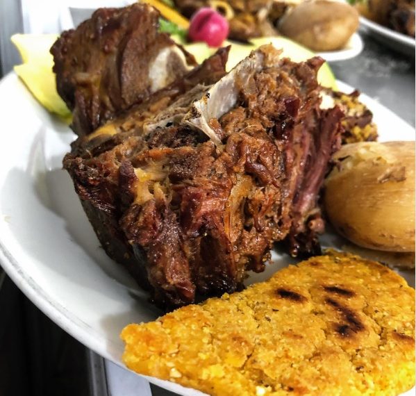 El Cabrito Asado: Un Símbolo de Tradición Santandereana