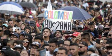 La Enredada Fusión del Pacto Histórico: ¿Un Camino Hacia la Unidad o la Fragmentación?