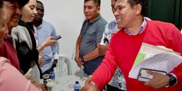 *Más Allá del Aval: Cuando la Credencial la Otorga la Gente*