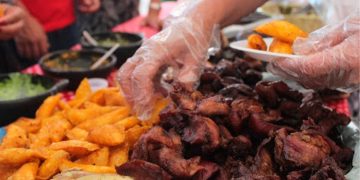 *”Mal Paga el Diablo, a Quien Bien le Sirve”*