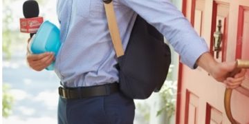 *Puertas, Ventanas y la Voz Inconfundible de la Verdad*