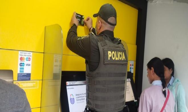 No Deje su Dinero al Azar: La Importancia del Acompañamiento Policial Gratuito Contra el Fleteo*