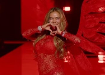 Alas Rojas de Inclusión: Karol G y la Renovación del Victoria’s Secret Fashion Show