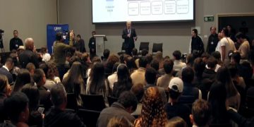 Por una Colombia de Mayorías: Respeto, Servicio y Principios Innegociables