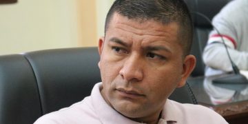 *¿Seguridad o Súplica? El Retén Ilegal que Desnuda la Fragilidad de la Panamericana, donde ni el Diputado Armero se Salva*