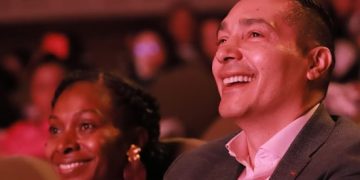 Gobernador Guzmán: El Cauca Florece con el Coraje de Sus Mujeres