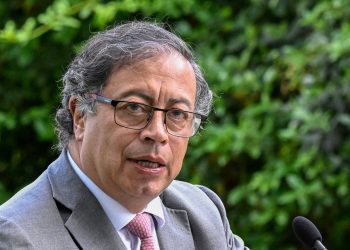 El Laberinto de la «Paz Total»: Entre la Promesa y la Polémica