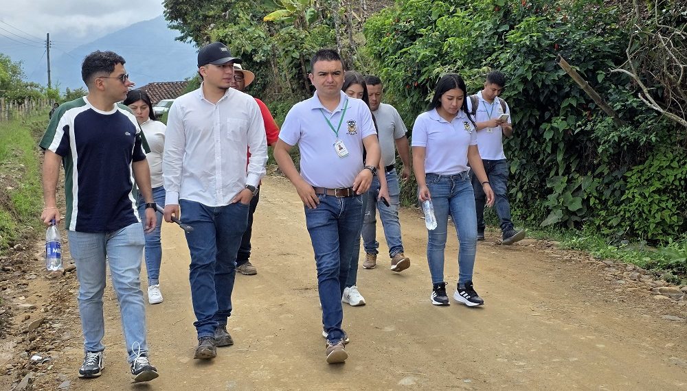 Vías Para La Vida: El Macizo y la Promesa de la Conectividad