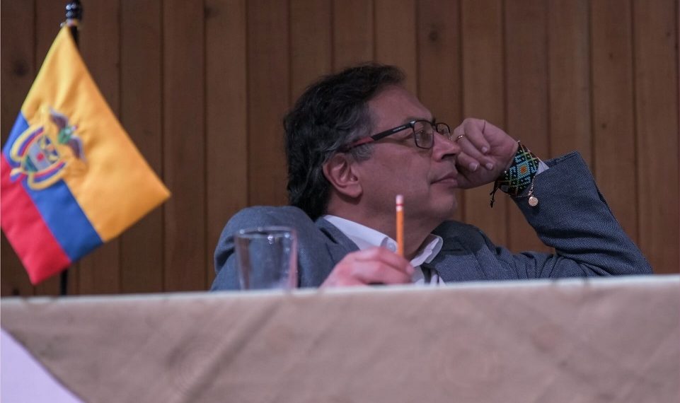 El Espejismo de la Ética: Cuando el “Cambio” se Encuentra con la Justicia