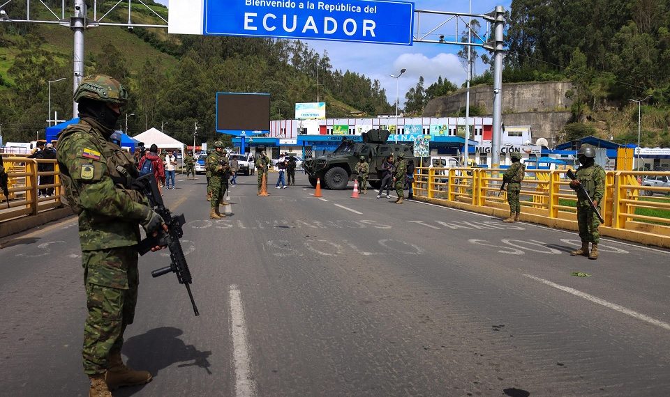 Ecuador: El peligro de vivir con el interruptor ajeno