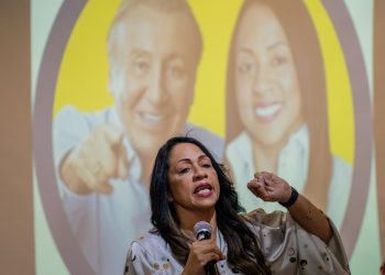 El Laberinto del Aval: Marelen Castillo y el Rigor del CNE