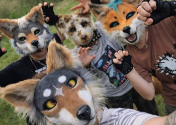 Entre la bestia y el espejo: ¿Quién habita nuestra identidad?