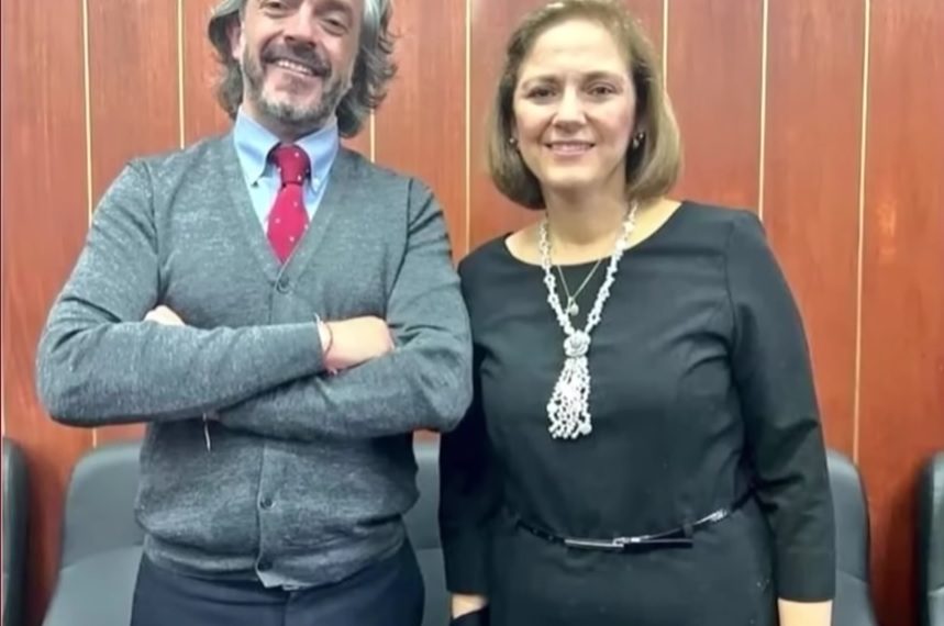 Uribe con piel de Oviedo: ¿Modernización o censura selectiva?