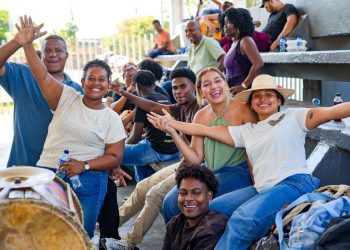 El Petronio a los 30: Cuando la raíz se vuelve antena